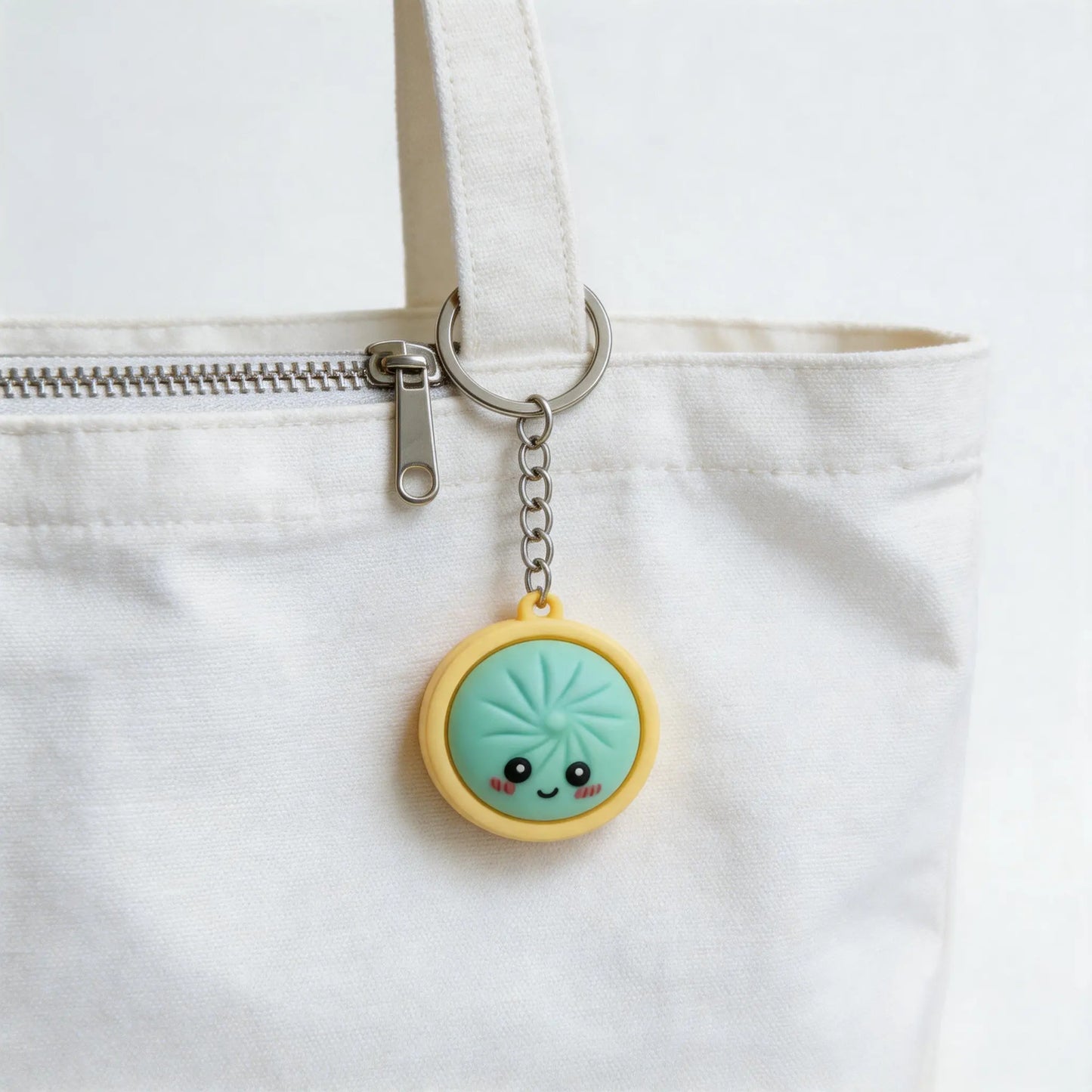 Mini Dumpling Keychain – Charming Cartoon Pendant for Backpacks, Keys, and Bags, Ideal for Kids and Gifts, Soft and Durable Design